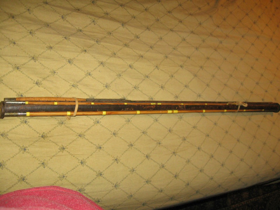 VINTAGE 3 PC SECTION BAMBOO FLY ROD UNKNOWN WITH ROUND SLOTTED WOOD 