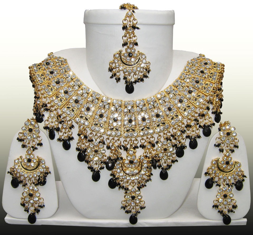   Trendy Black Jewelry Jodha Akbar Set 921 + Earrings + MangTikka