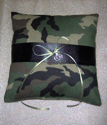   fatigue military Camouflage Ring Bearer Pillow w/ wedding rings charm