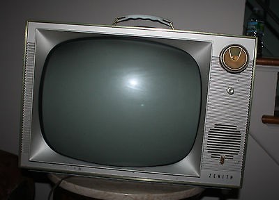 Vintage Zenith 1960s Portable 19 inch TV Retro Television w ORIGINAL 