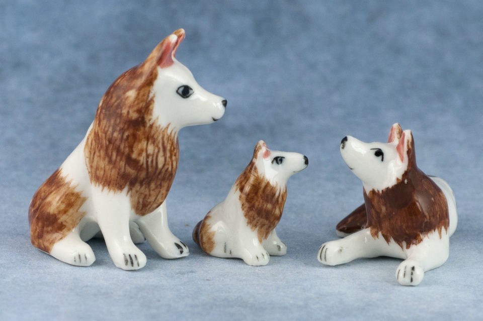 Vintage Set of 3 Miniature Porcelain Red Siberian Husky Dog Family 