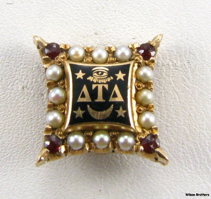DELTA TAU DELTA   14k Gold fraternity Pearls & Garnets C. 1900 PIN 