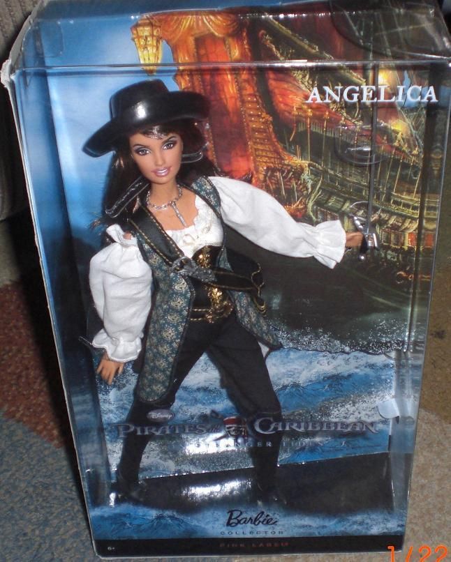 Angelica Pirates of The Caribbean Penelope Cruz Barbie Doll Pink Label 