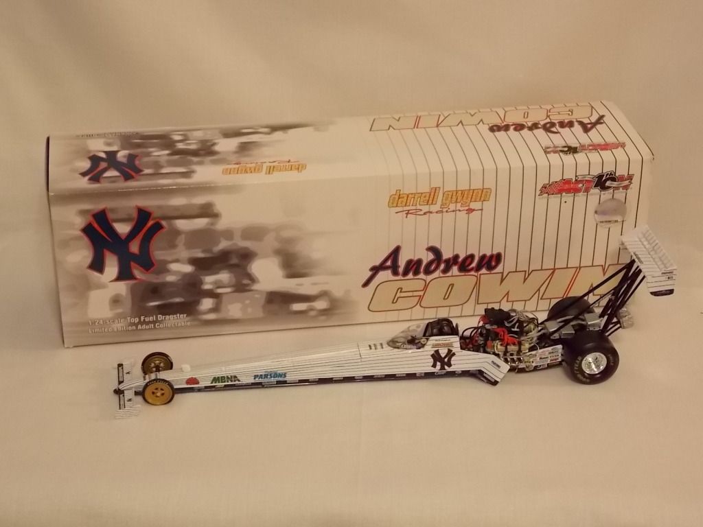 NHRA 2002 Andrew Cowin 1 24 Top Fuel Dragster NY Yankees