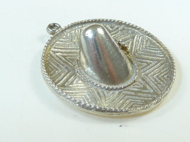 RARE Vintage 925 Sterling Silver Charm Pendant XL Mexican Hat 6 6g I