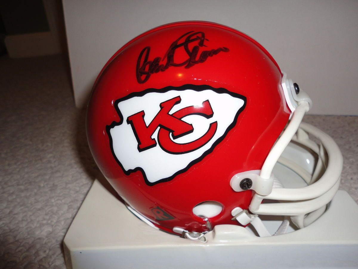 Hank Stram Hand Signed Kansas City Chiefs Mini Helmet Football Legend