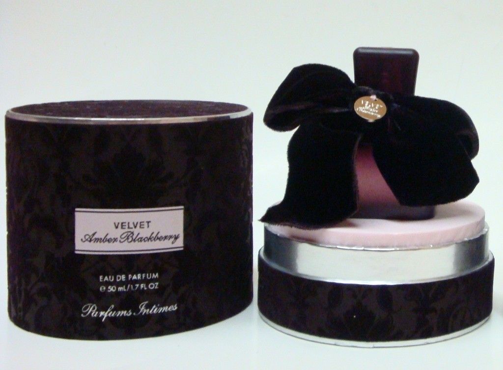 Victoria’s Secret Velvet Amber Blackberry Perfume New