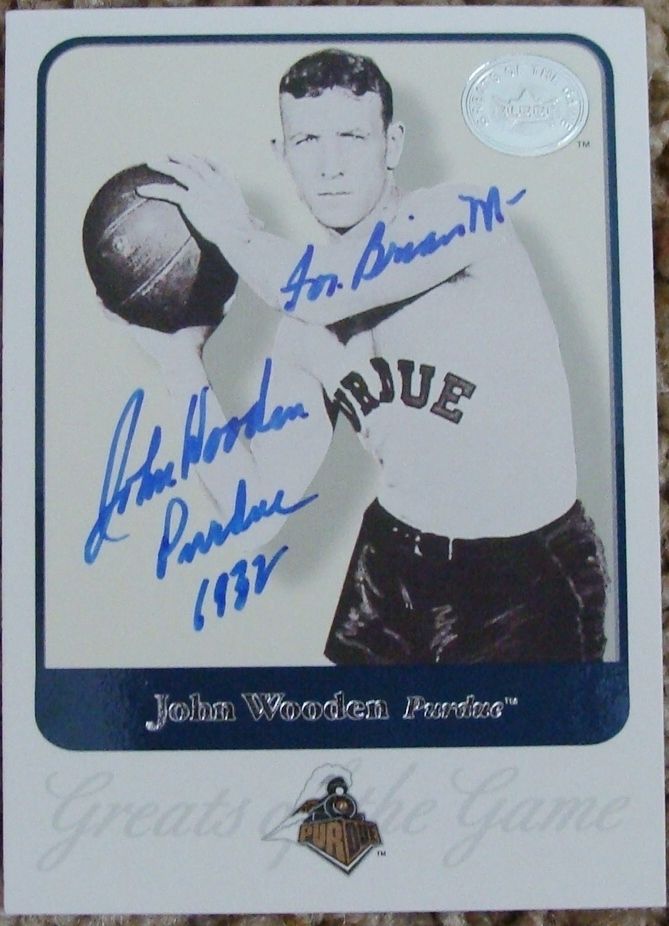 JOHN WOODEN Signed 2001 Greats Of The Game Card UCLA BRUINS  