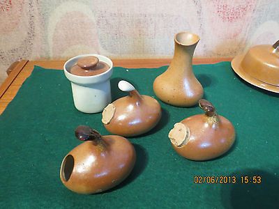 SIAL CERVAL QUEBEC POTTERY 3 SALT&PEPPER 1 VASE 1 MUSTARD W/LID