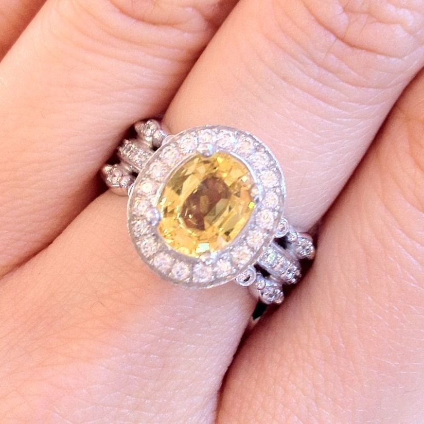 Authentic DORIS PANOS DIVA Yellow Sapphire Diamond Ring █18k