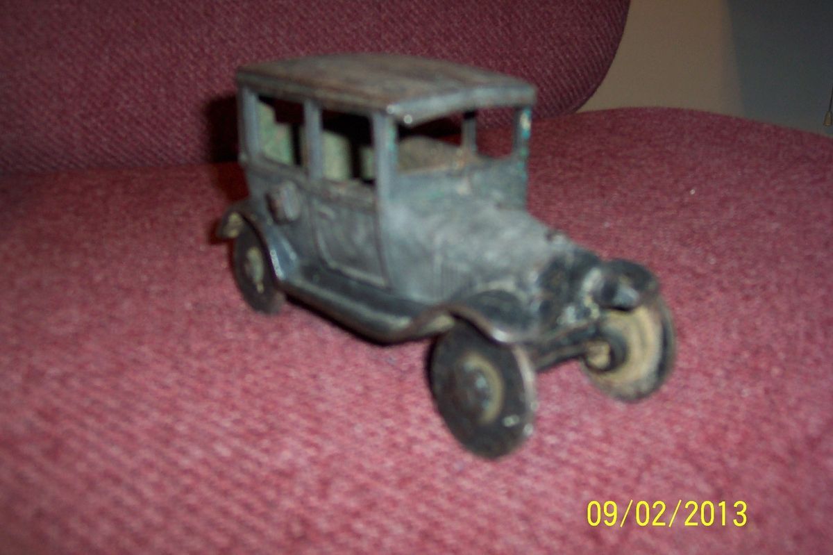 Arcade Mfg Co Cast Iron Automobile Childs Toy Early 1900s 6 1 2 Long