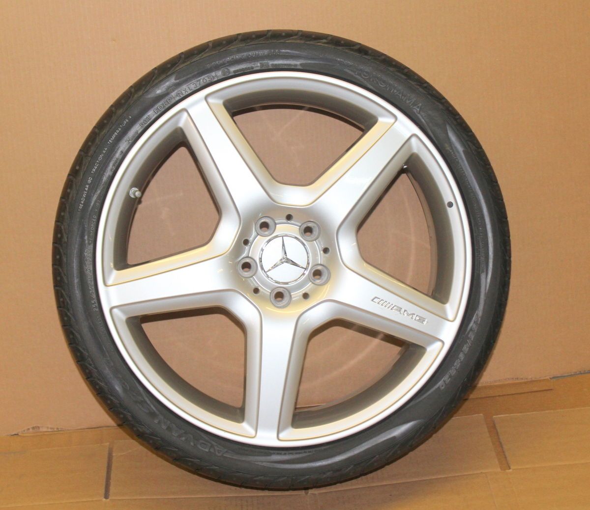 CL63 CL65 S550 S63 S65 AMG 5 Spoke Rim Wheel 255 35ZR20 Tire